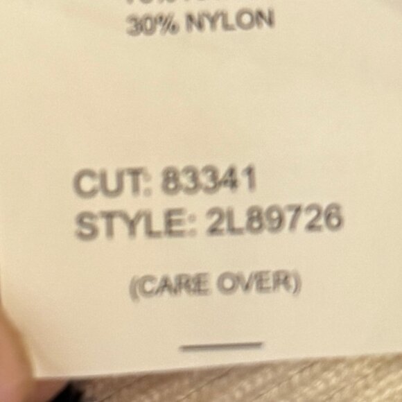 Like new Karen Kane Cream & Black Striped Ribbed Sleeveless Sweater Size Small - Picture 10 of 14